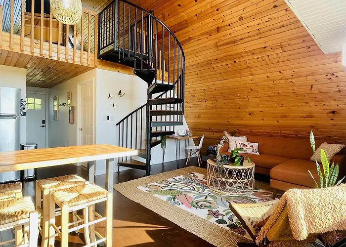Scenic 2br A-frame W Hot Tub & Views *