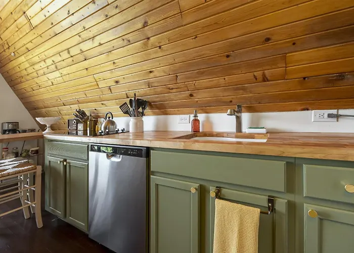 Holiday home Scenic 2br A-frame W Hot Tub & Views *