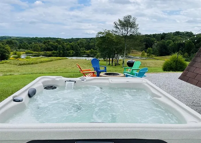 Scenic 2br A-frame W Hot Tub & Views Holiday home Makanda